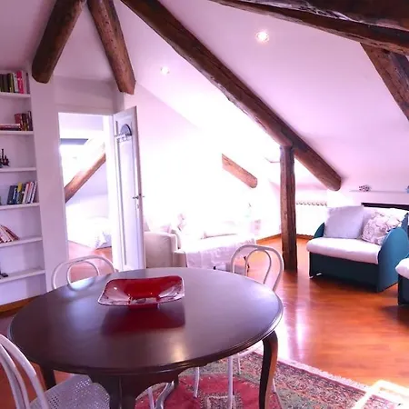 Apartment Breathtaking Terrace In Santa Margherita Square *