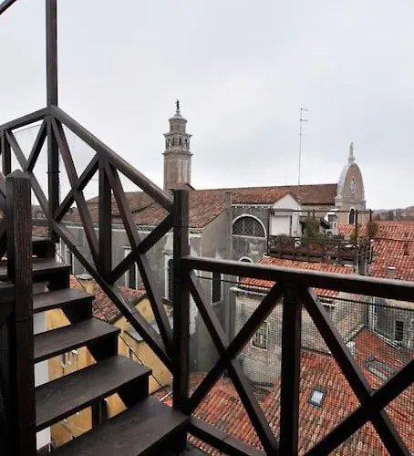 Apartament Breathtaking Terrace In Santa Margherita Square Wenecja