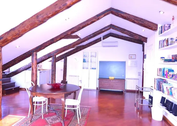Apartament Breathtaking Terrace In Santa Margherita Square Wenecja